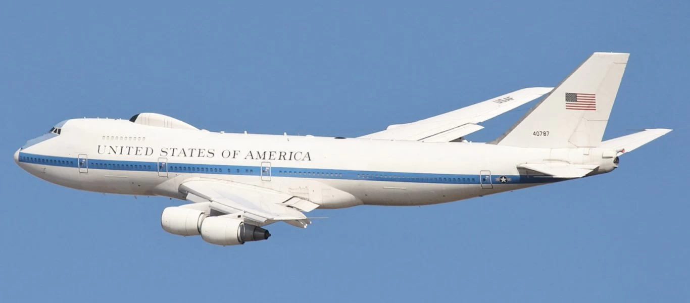 Το “doomsday plane” της αμερικανικής Αεροπορίας πάνω από τη Μαύρη Θάλασσα